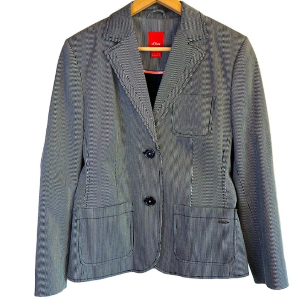 52.S Oliver Size 11 US UK 14 Pinstriped German Fully lined Blazer - Picture 2 of 9